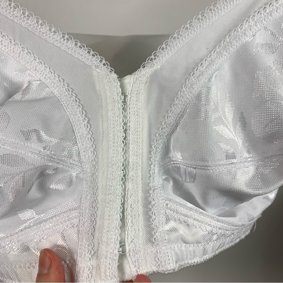 PLAYTEX 18 Hour Original Comfort Strap Wire-Free Shaping Satin Supportive Bra - Picture 4 of 9